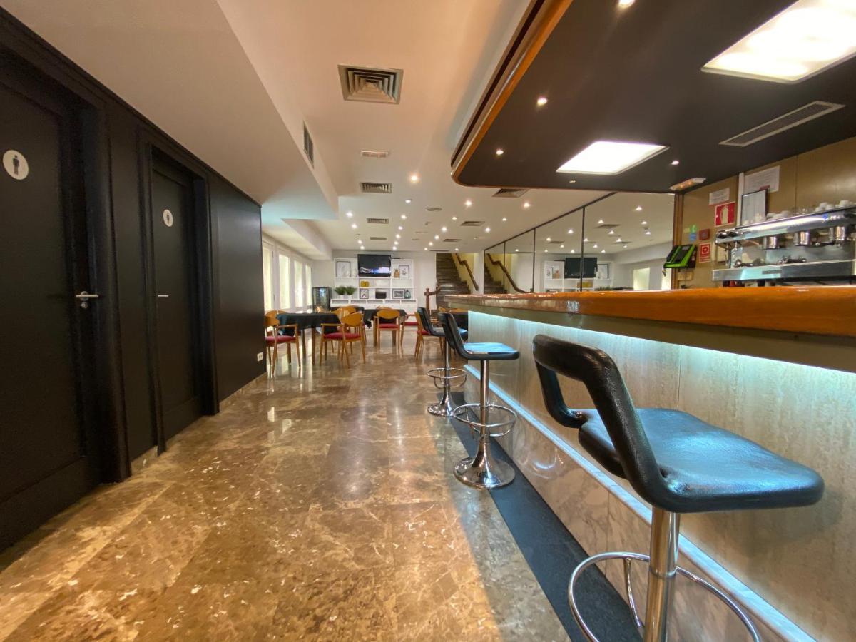 Hotel Leuka Alicante Ngoại thất bức ảnh