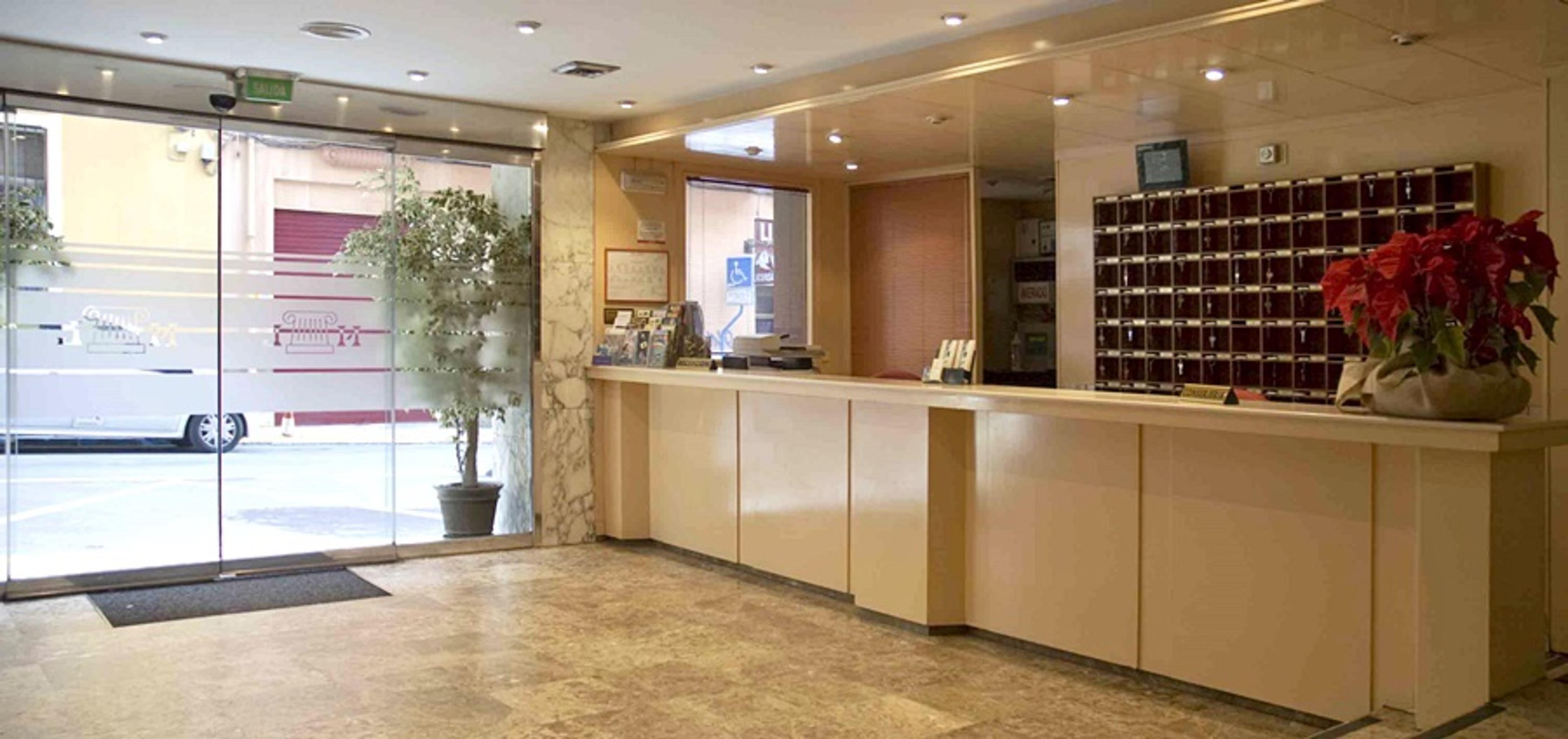 Hotel Leuka Alicante Ngoại thất bức ảnh