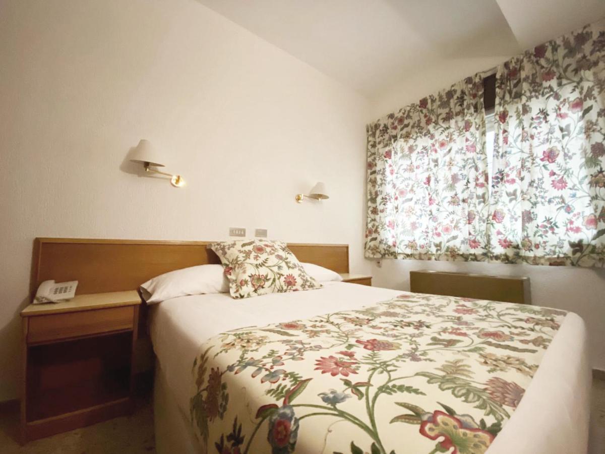 Hotel Leuka Alicante Ngoại thất bức ảnh