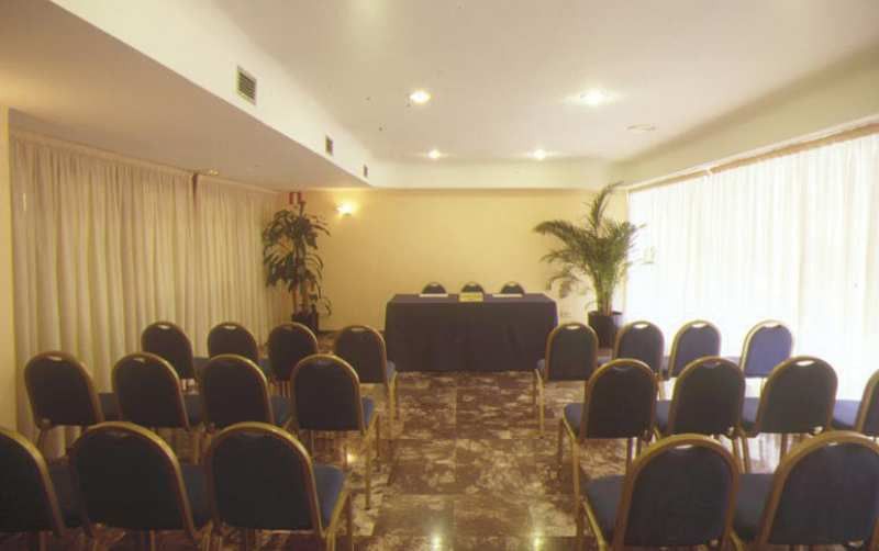 Hotel Leuka Alicante Ngoại thất bức ảnh