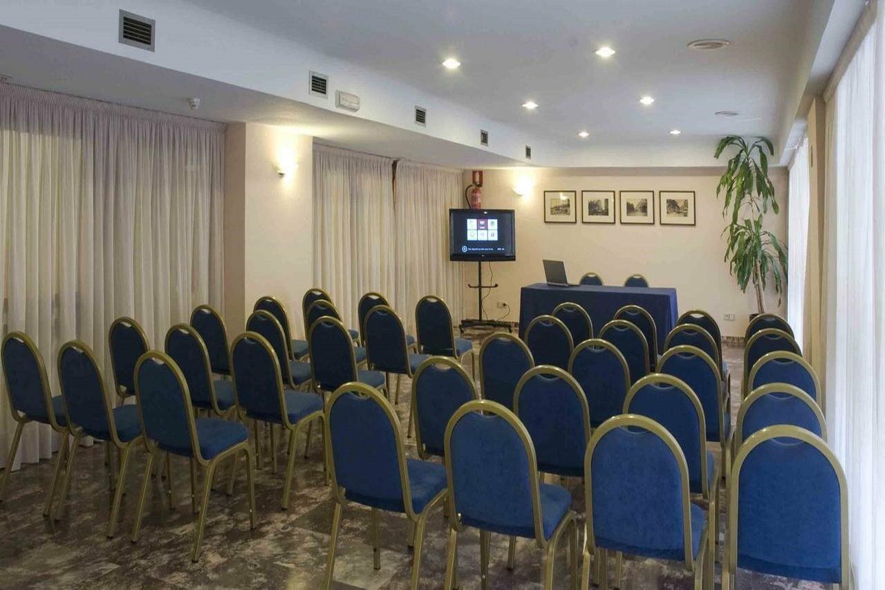 Hotel Leuka Alicante Kinh doanh bức ảnh