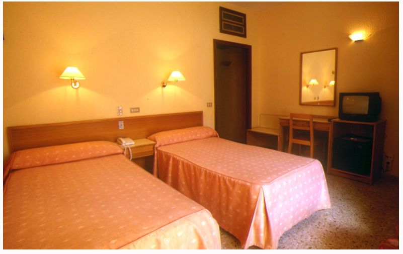 Hotel Leuka Alicante Ngoại thất bức ảnh